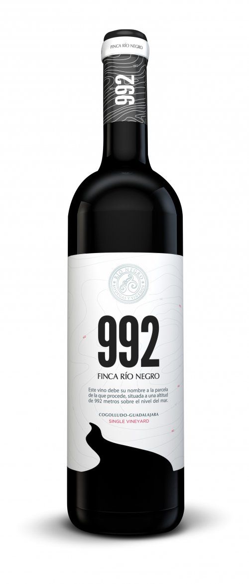 botella de vino finca rio negro 992